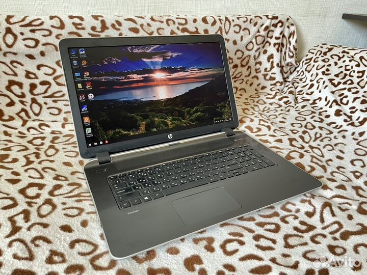 Мощный большой ноутбук HP SSD,4 ядра,2 видеокарты