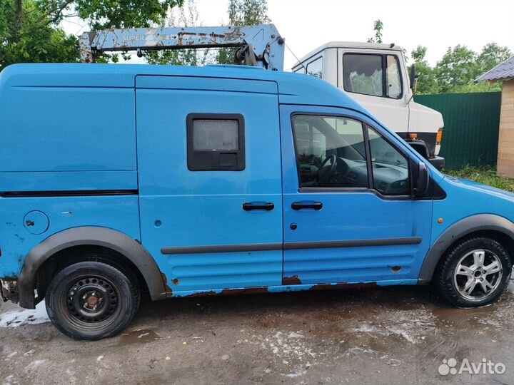 Ford Transit Connect 1.8 МТ, 2008, битый, 200 000 км