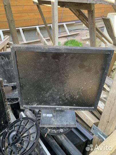 Монитор для компьютера на запчасти