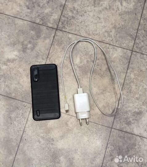 Продам телефон mi 9 lite 128 Гб