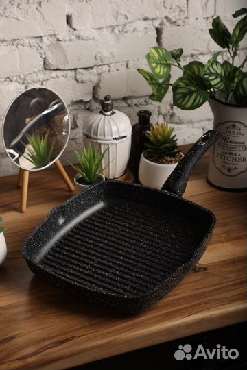 Сковорода гриль квадратная 28см «Горница»