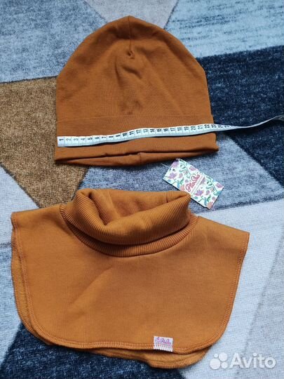 Шапка и манишка