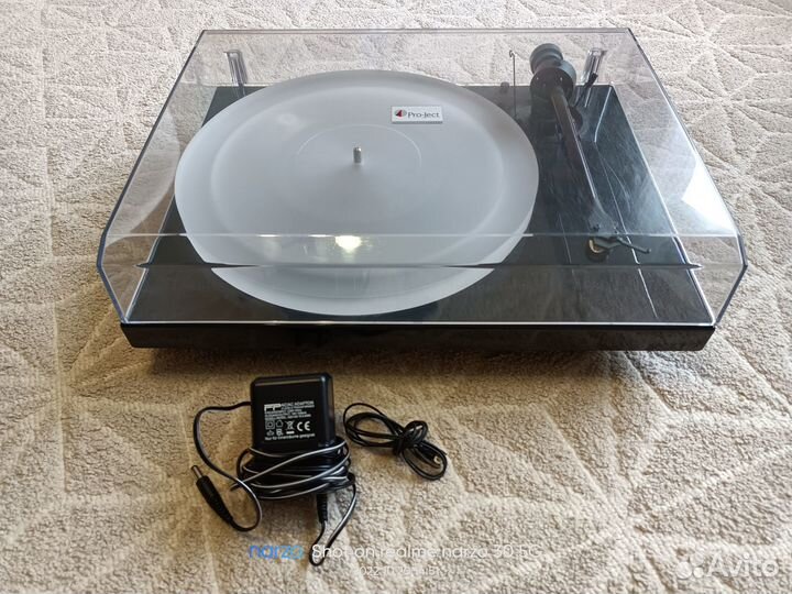 Виниловый проигрыватель Pro-Ject 1-Xpression III