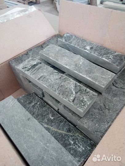 Облицовка каминная из природного камня