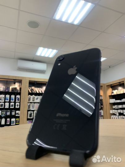 iPhone Xr, 64 ГБ