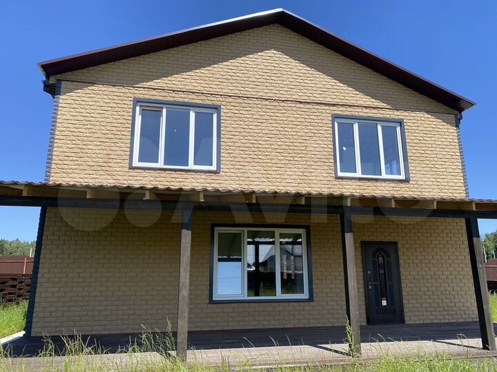 Дом 254 м² на участке 10,5 сот.