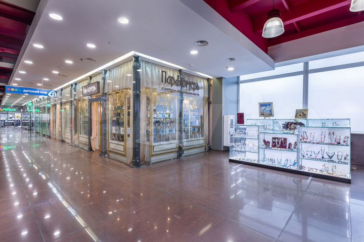 Шоу рум одежды и обуви, Торговая площадь, 60 м²