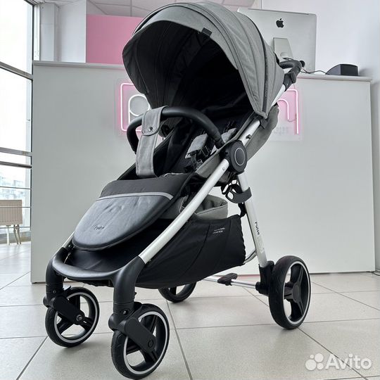 Прогулочная коляска Carrello Pulse