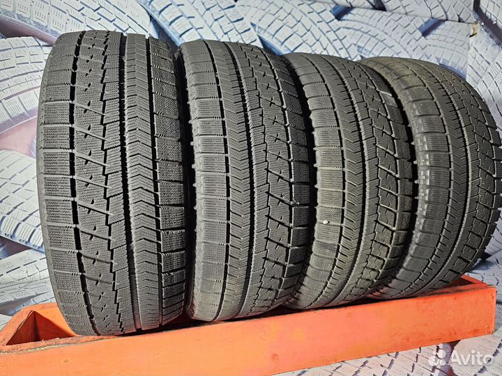 Bridgestone Blizzak VRX 225/50 R17