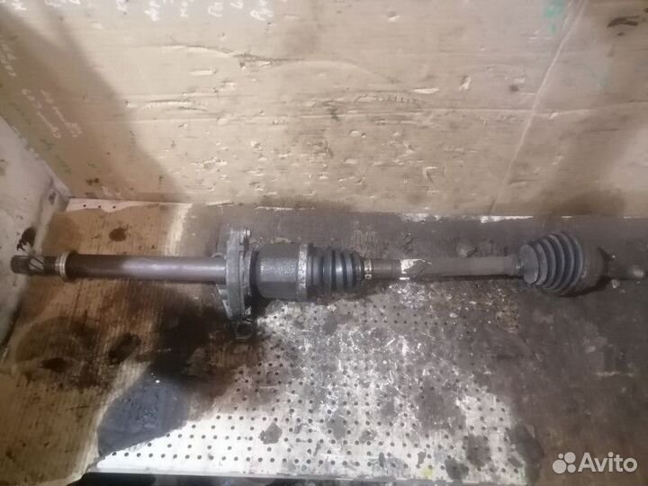 Привод передний правый Renault Megane