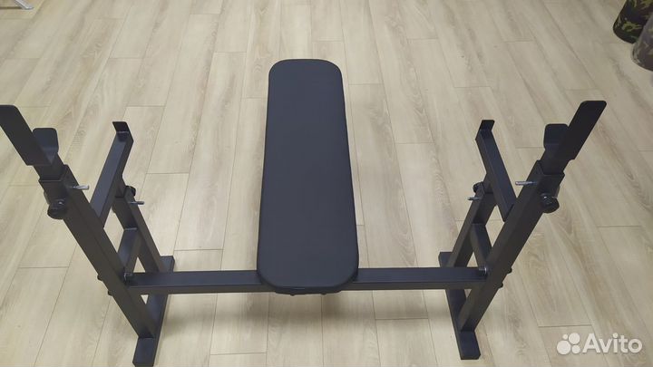 Скамья с упорами для штанги