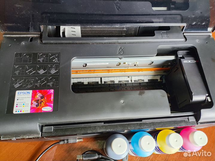 Принтер Epson C110 с картриджам и новой краской