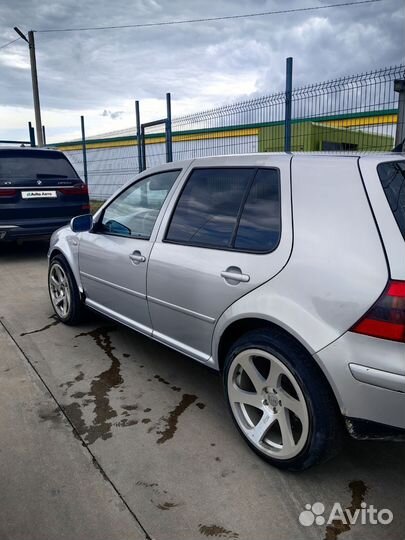 Volkswagen Golf 1.6 МТ, 1999, 280 000 км