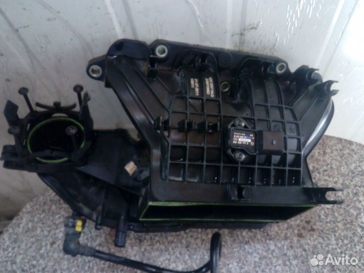 Коллектор впускной для Фольксваген Джетта 6 VW Jet