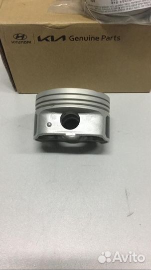 Поршни с пальцем Hyundai KIA 230412b111