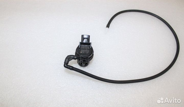 Lexus LX Моторчик стеклоомывателя задний 07-21