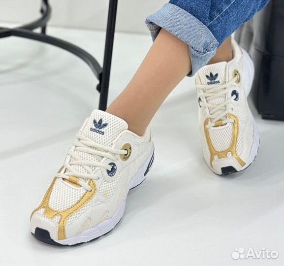 Кроссовки женские adidas astir