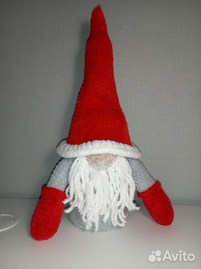 Вязаный Скандинавский гном