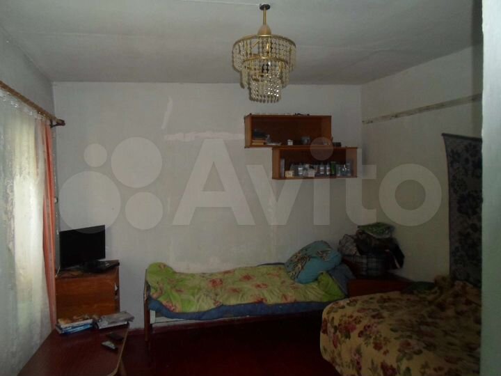 Дом 32 м² на участке 6 сот.