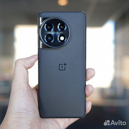 OnePlus 11, 16/256 ГБ