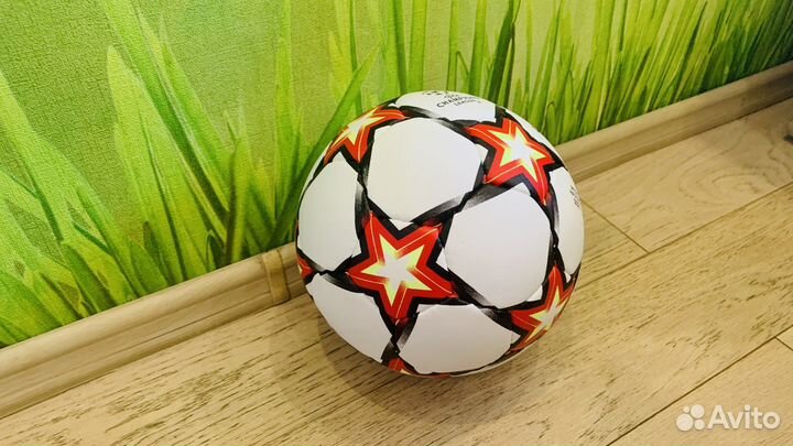 Футбольный мяч adidas Лига чемпионов
