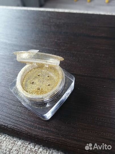 Рассыпчатый пигмент для век