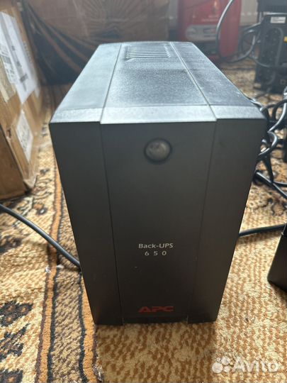 Ибп APC Back-UPS 650