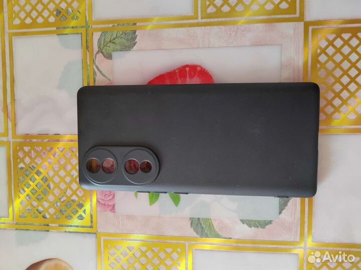 Продам силиконовые чехлы на хонор 70