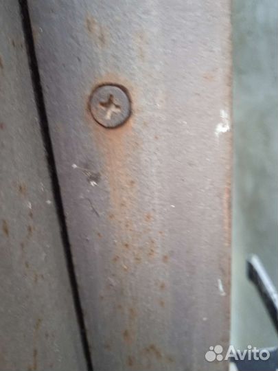 Дверьи 2шт.входные, двери крепкие, толстые