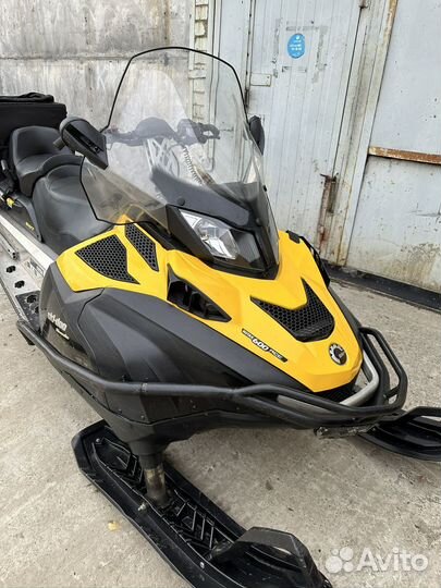 Снегоход SKI-DOO skandig SWT 600