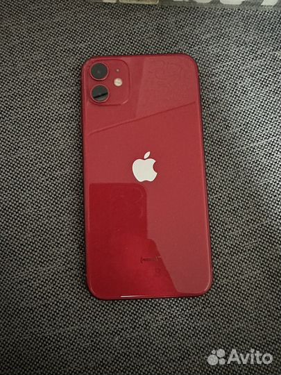 Телефон iPhone 11 64GB