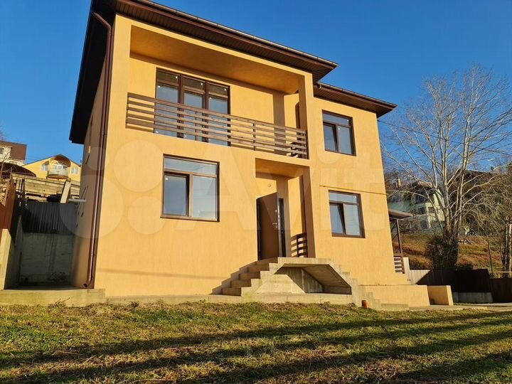 Коттедж 170 м² на участке 5 сот.