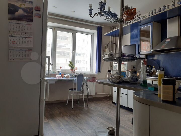 3-к. квартира, 90 м², 5/10 эт.