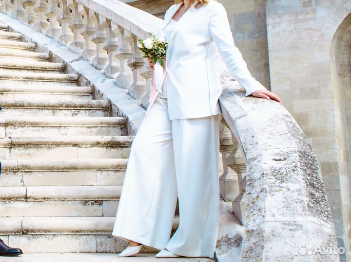 Свадебный костюм женский