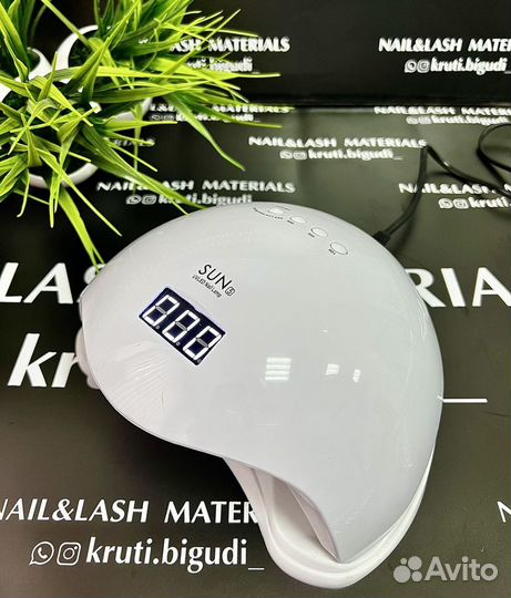 Лампа для маникюра 48w новая