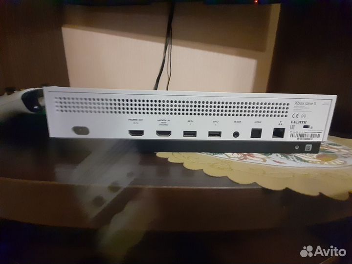 Xbox one s 1tb с играми