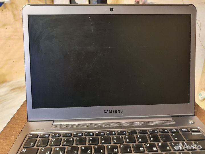 Ноутбук Samsung np530