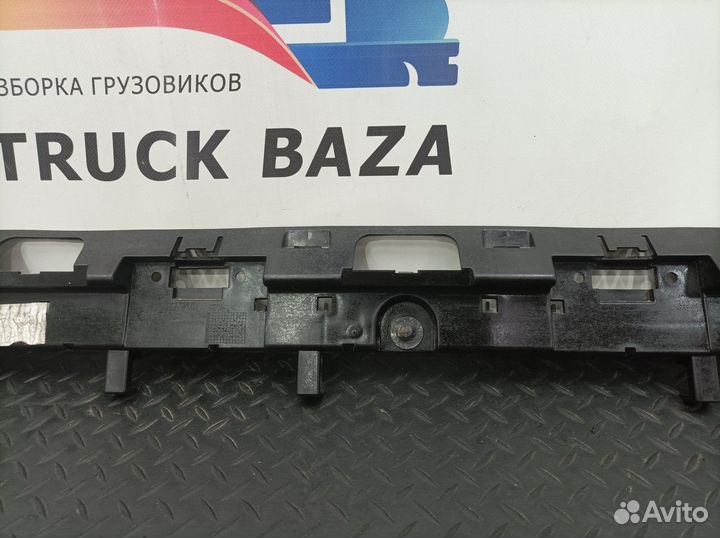 Кронштейн солнцезащитного козырька Volvo FH