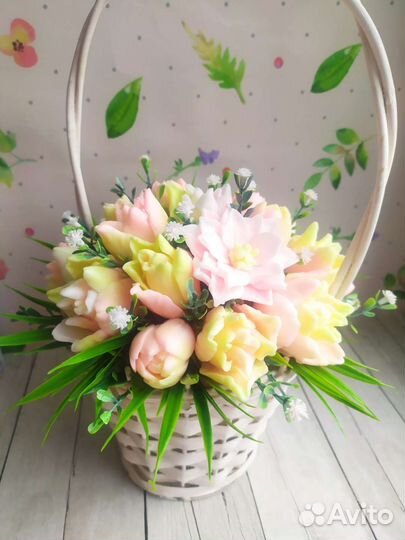 Корзина с цветами из мыла