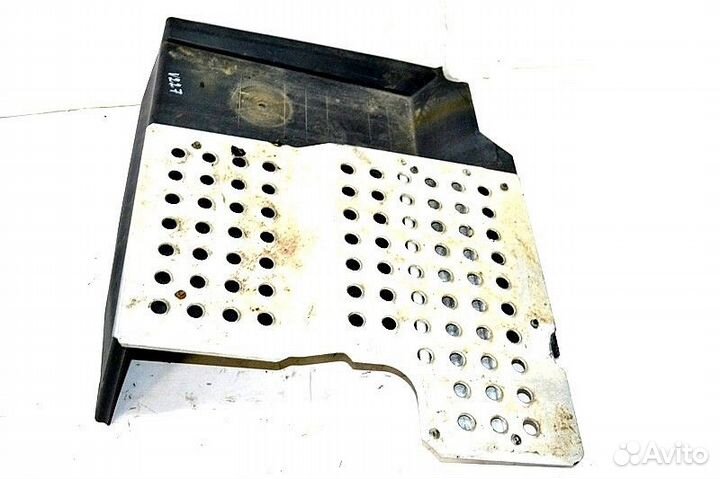 Крышка аккумуляторного ящика volvo FH (01.12)