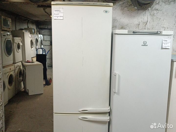 Холодильник Атлант рабочий