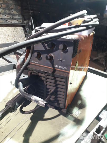 Сварочный полуавтомат сварог real mig 200 бу