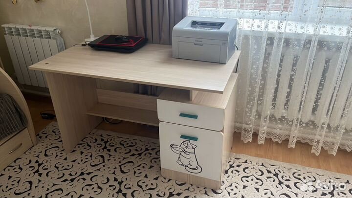 Детский стол и стул для школьника
