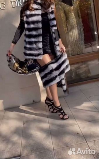 Шиншилла безрукавка