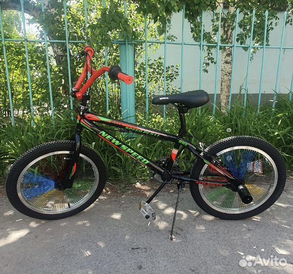 Трюковой велосипед BMX