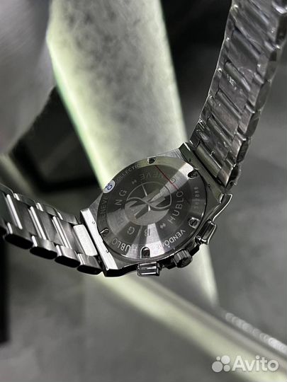 Часы Hublot big bang