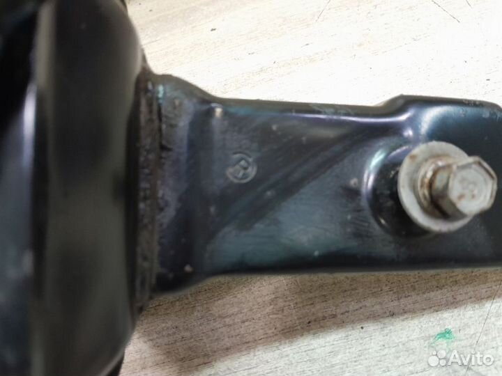 Кронштейн усилителя бампера задний правый Hyundai