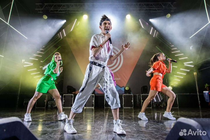 Артисты на праздник