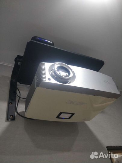 Проектор acer H9500+экран