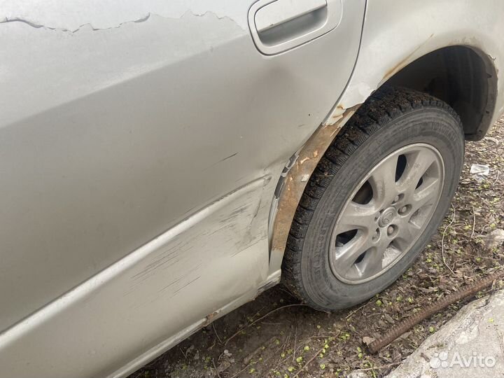 Toyota Camry 2.2 AT, 1996, битый, 550 000 км